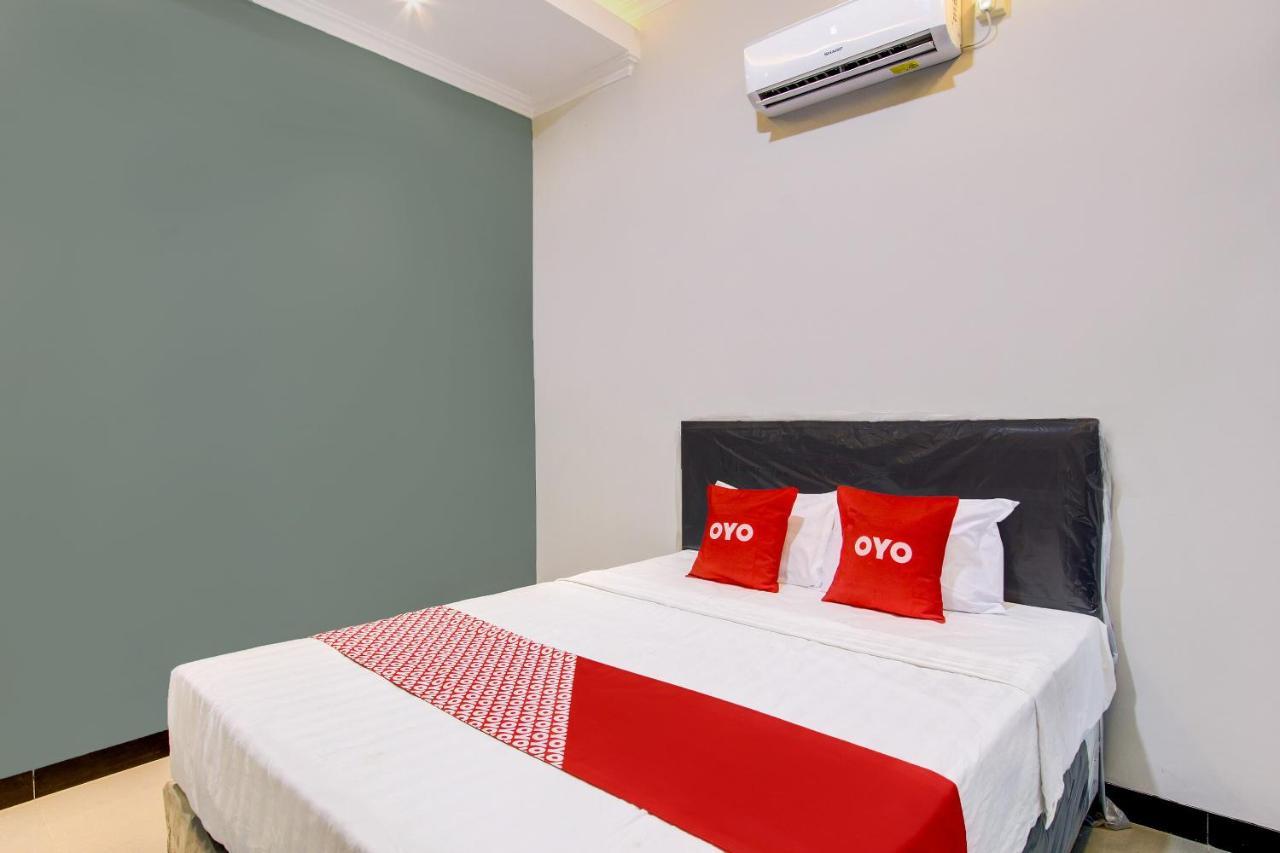 Oyo 92479 Pasadena House Hotell Semarang Eksteriør bilde